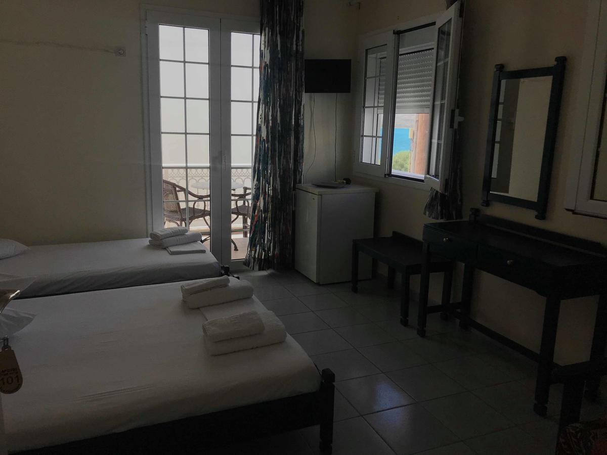 Lafotel Elafonissos Bagian luar foto