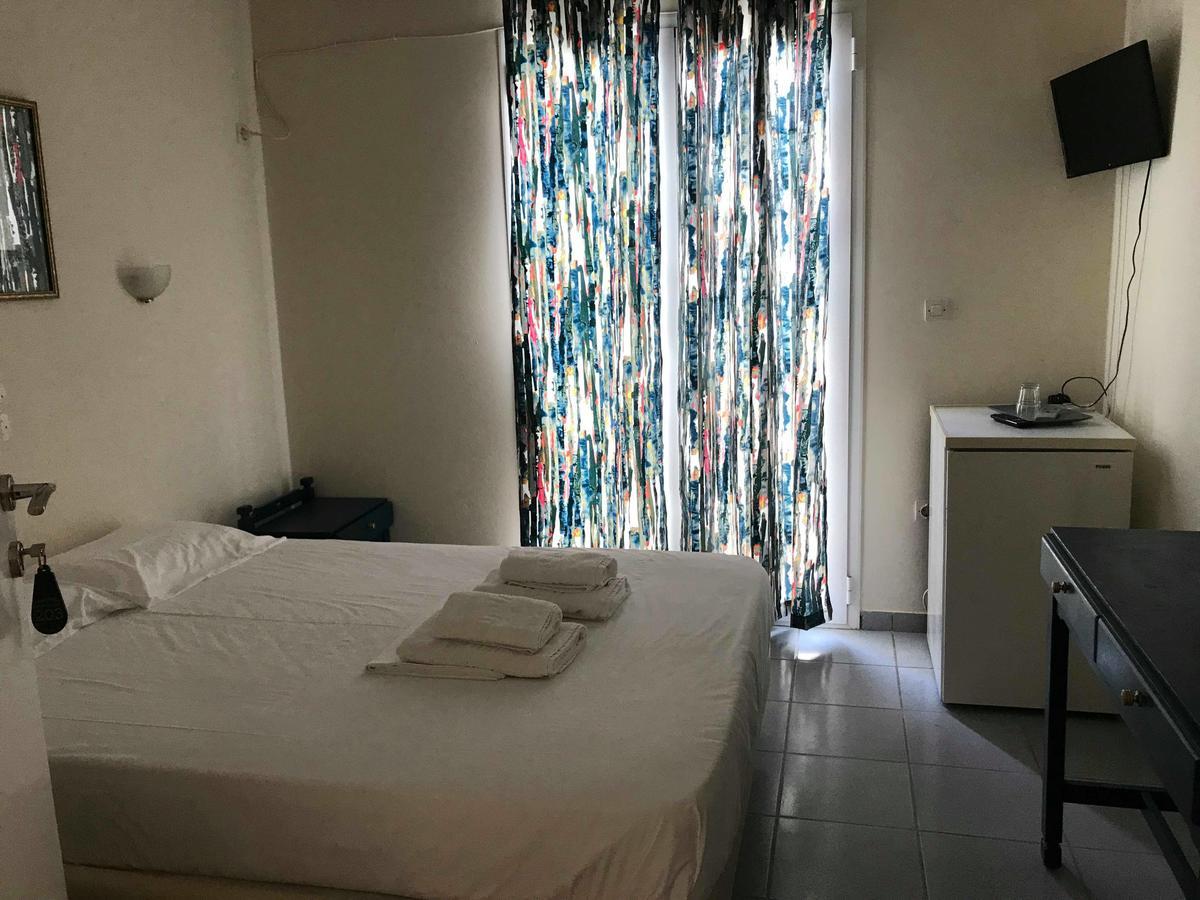 Lafotel Elafonissos Bagian luar foto