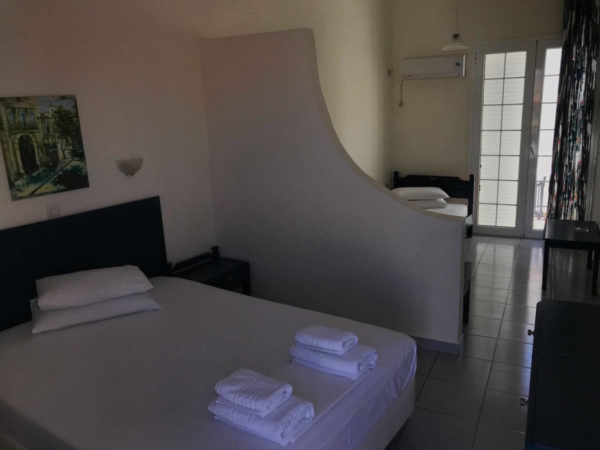 Lafotel Elafonissos Bagian luar foto